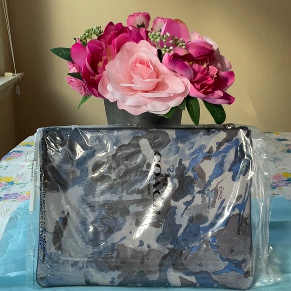 ππ€π€ COACH WATERCOLOR SCRIPT PRINT POUCH π€π€π - Picture 13 of 16